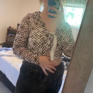 Beautiful brown and cream white cover top, Size: M US